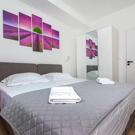Appartement Aurora *