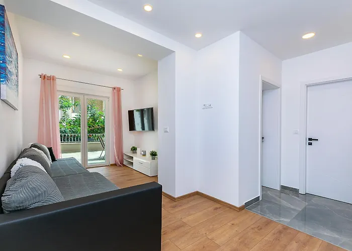Apartament Aurora *