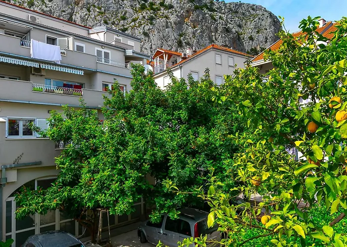 Aurora Apartament